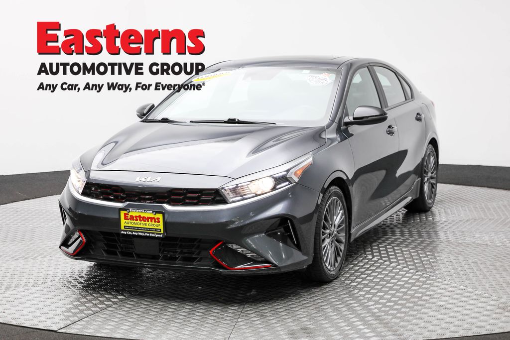 2023 Kia Forte GT-Line's photo