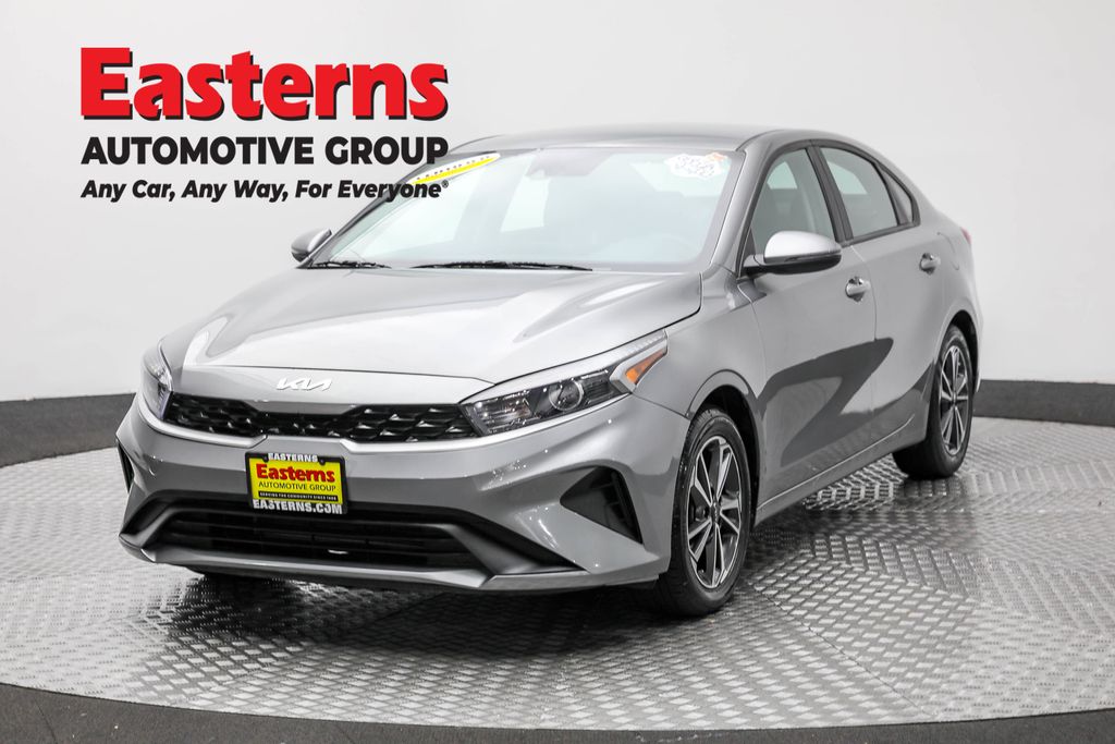2022 Kia FORTE LXS's photo