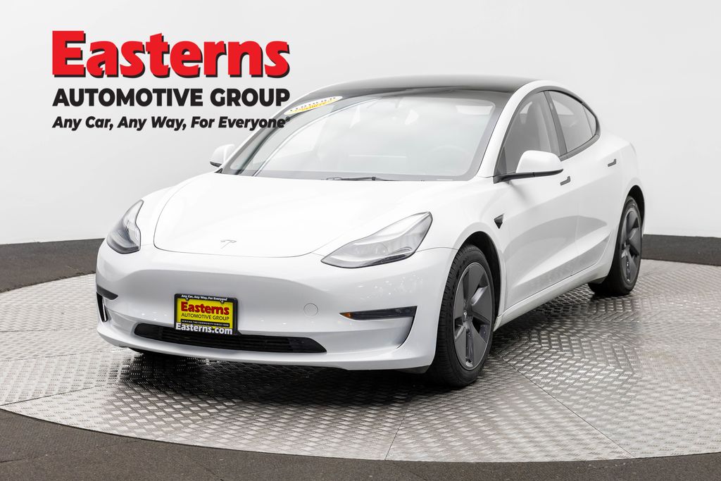 2023 Tesla Model 3 -'s photo