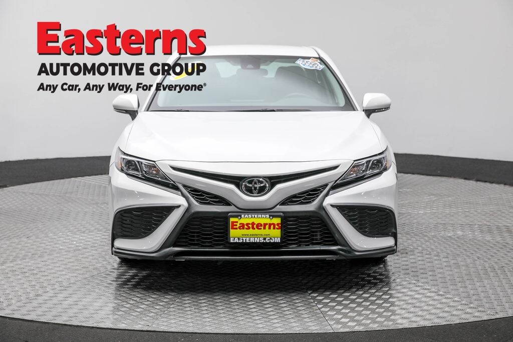 Used 2022 Toyota Camry SE Sedan