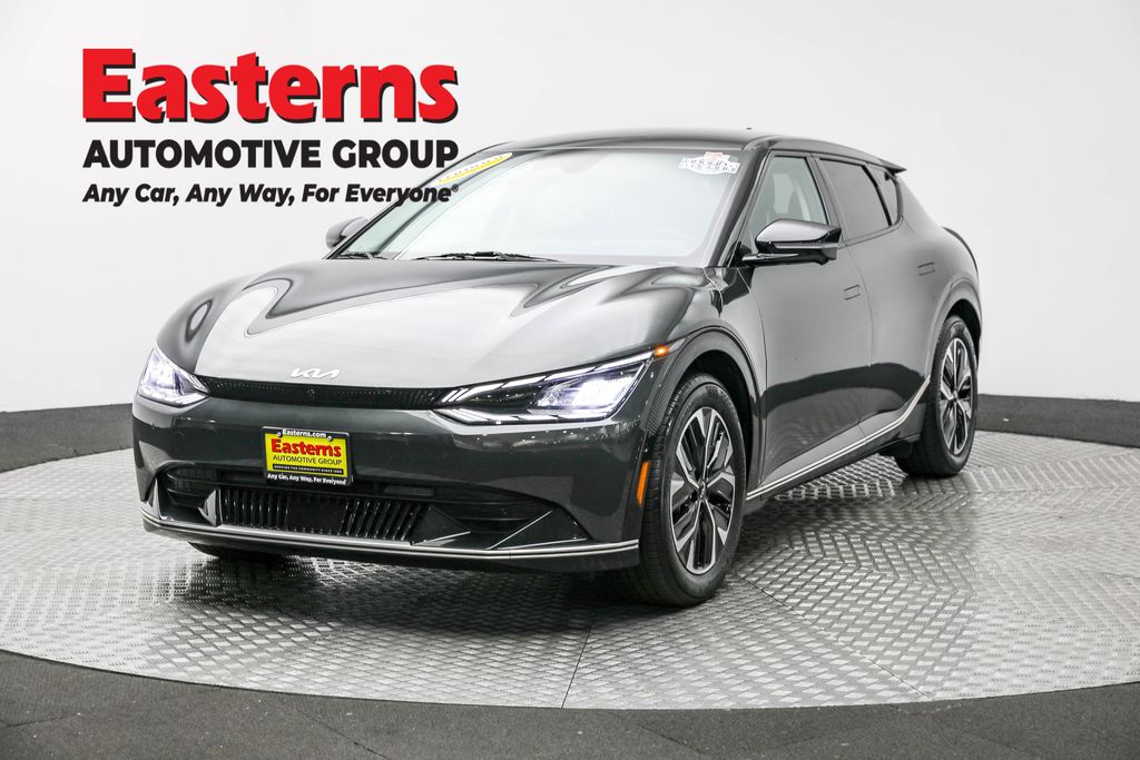 2023 Kia EV6 Wind's photo