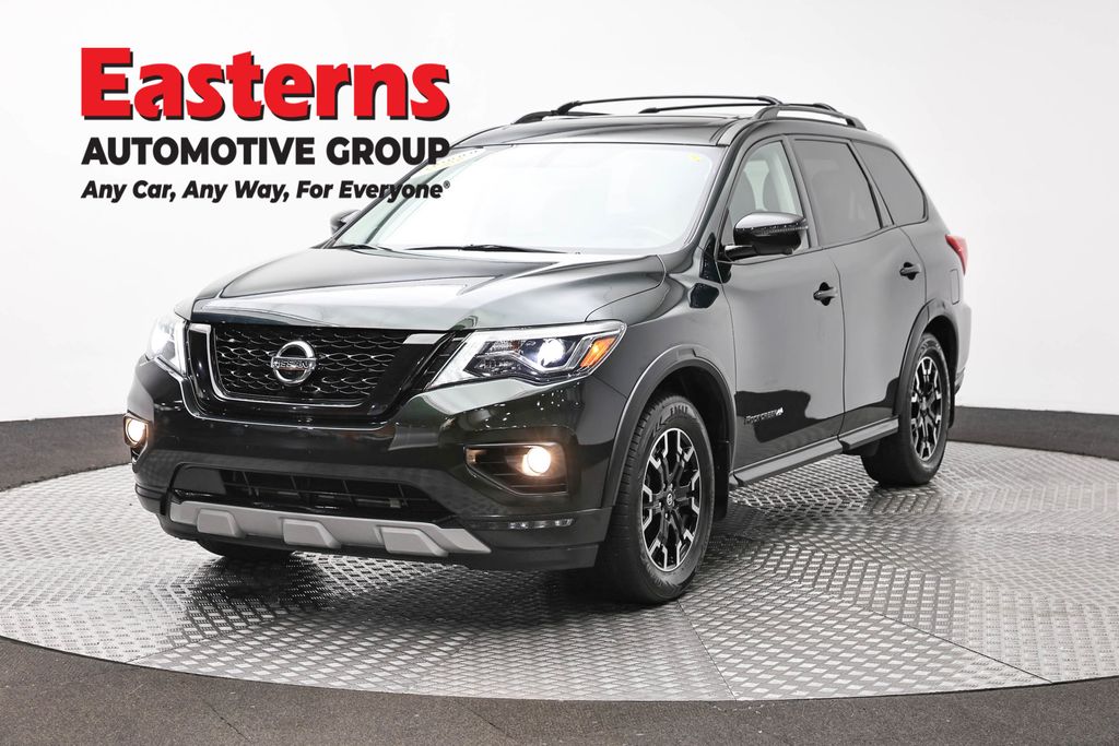 2020 Nissan Pathfinder SL 4WD's photo