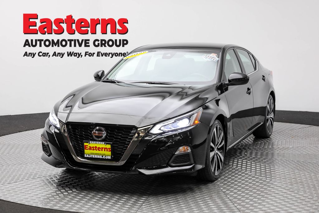 2022 Nissan Altima SR