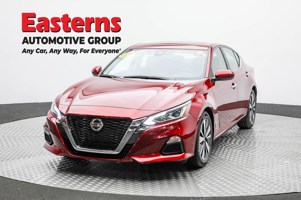 Used 2021 Nissan Altima 2.5 SV Sedan