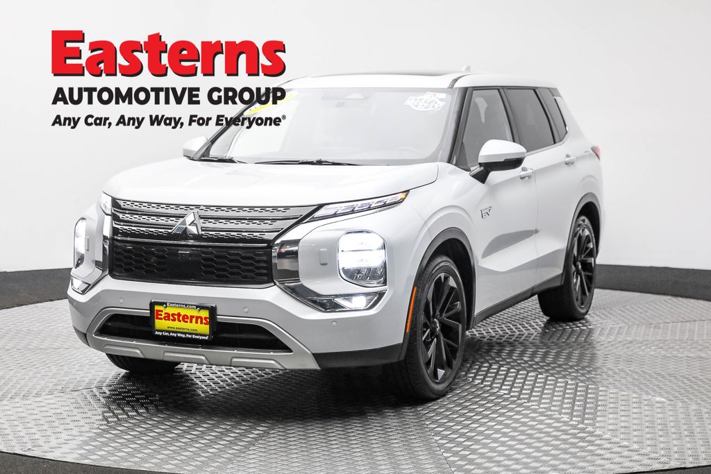 2023 Mitsubishi Outlander Plug-In Hybrid