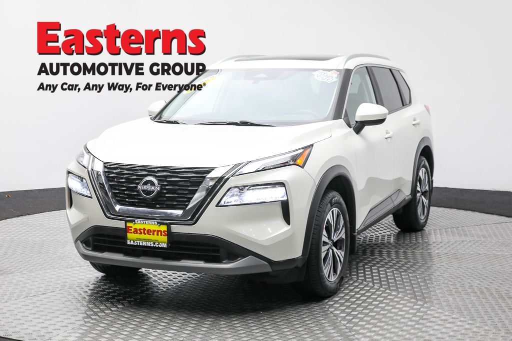 2023 Nissan Rogue SV's photo