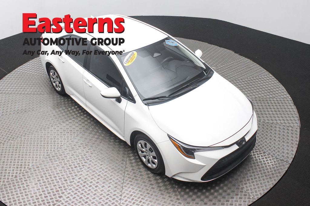 2023 Toyota Corolla LE photo 3