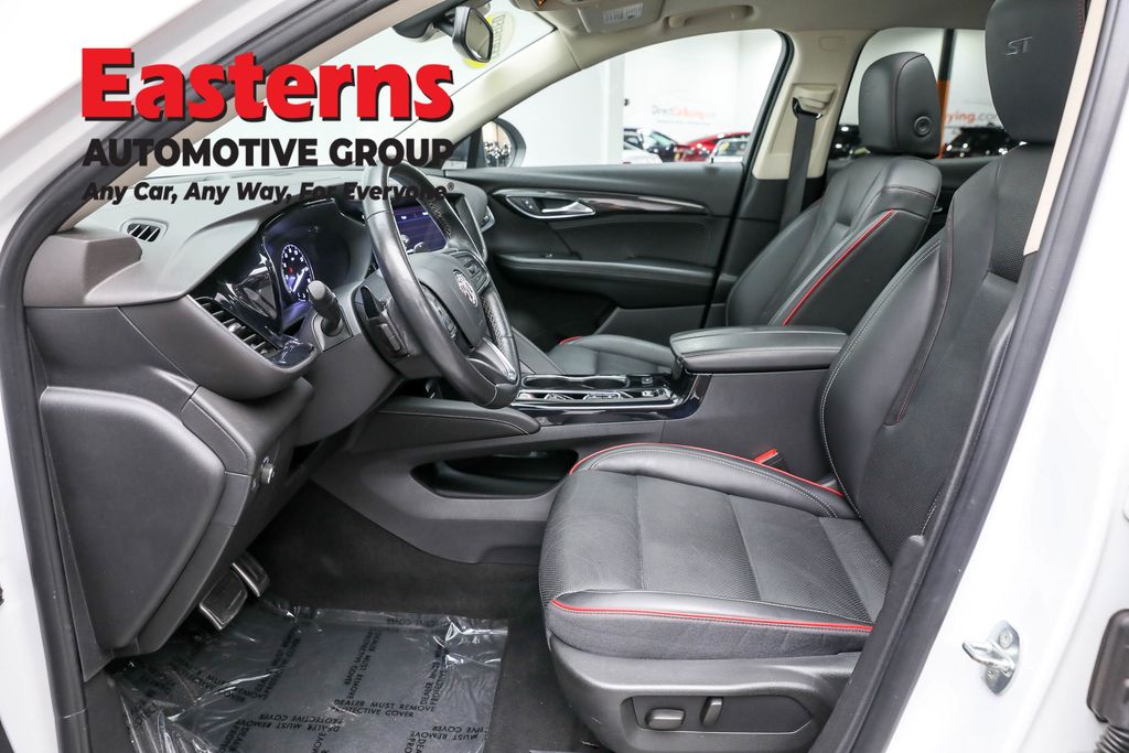 2023 Buick Envision Essence photo 2
