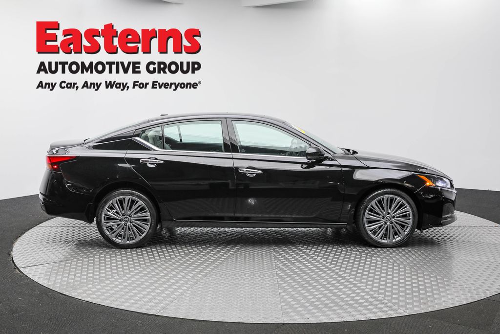2024 Nissan Altima 2.5 SL photo 4