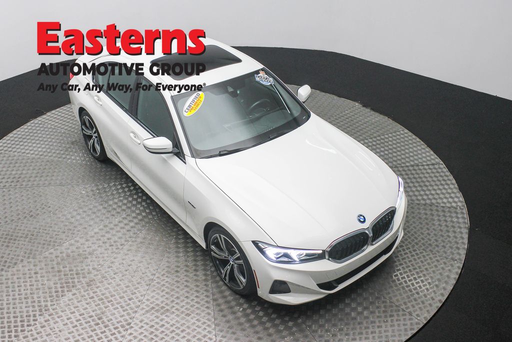 2023 Bmw 330e photo 3