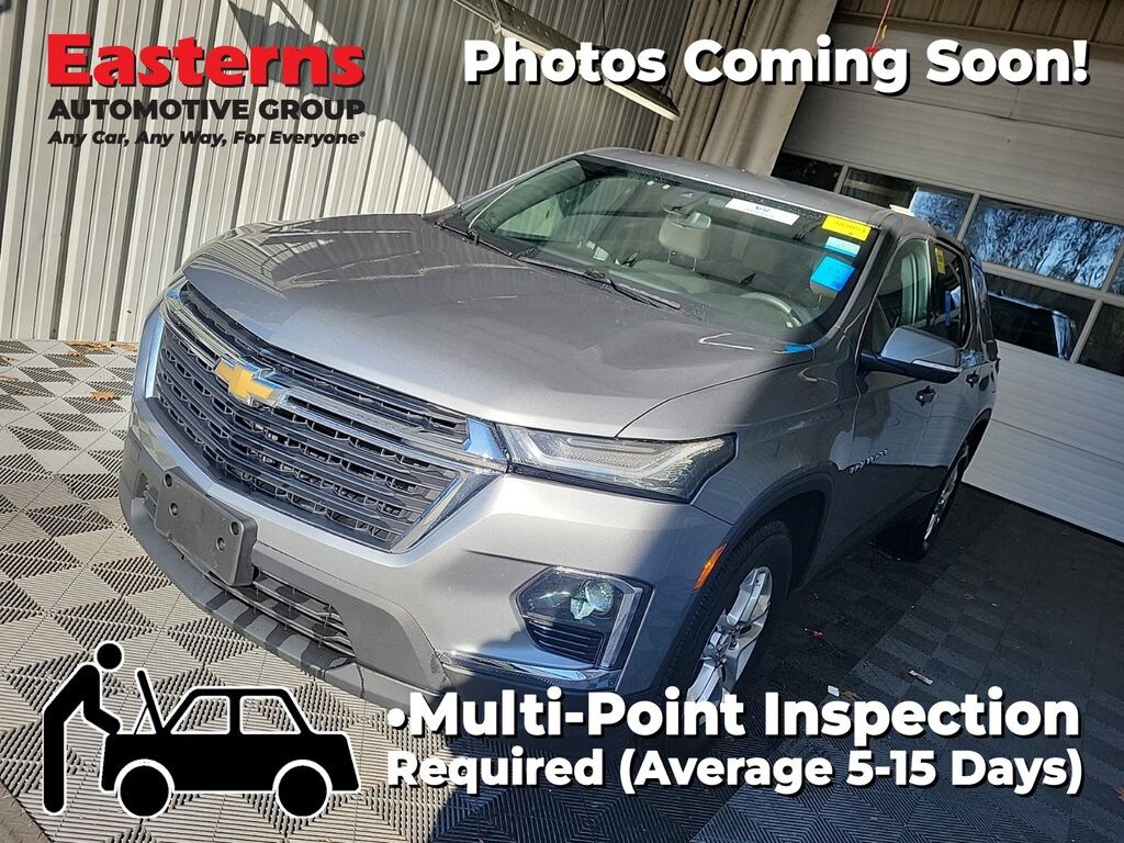 Used 2023 Chevrolet Traverse LS SUV