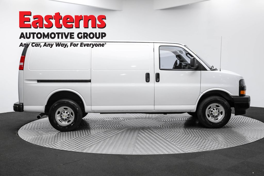 2022 Chevrolet Express 2500 Work Van photo 4