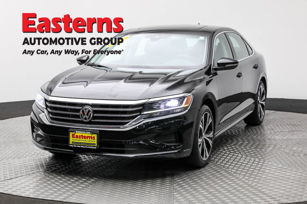 2022 Volkswagen Passat SE's photo