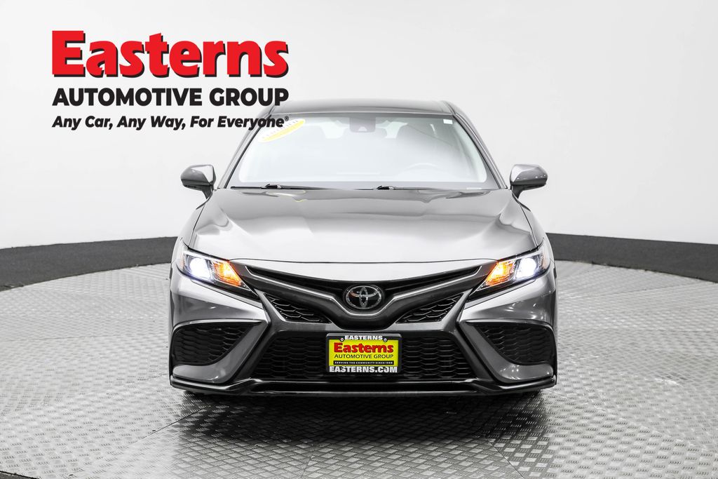 2023 Toyota Camry SE photo 2