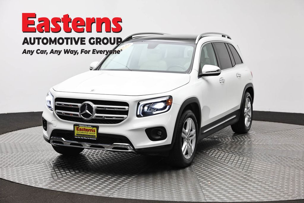 2021 Mercedes-Benz GLB GLB250 4MATIC's photo