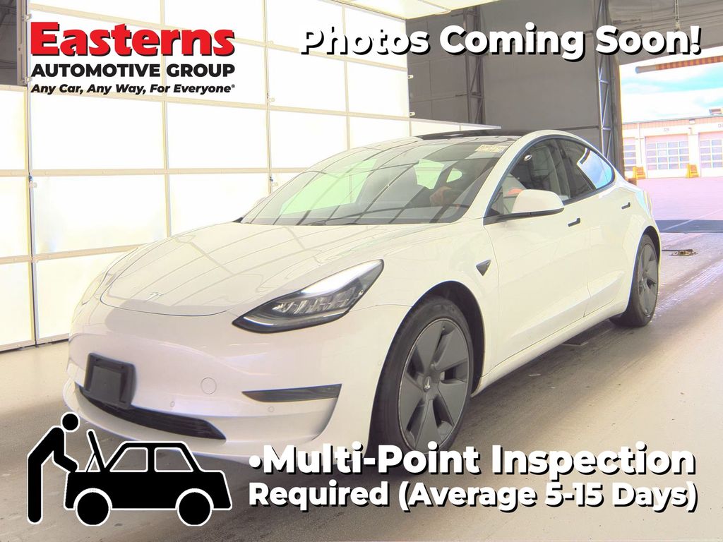 2021 Tesla Model 3 Standard Range Plus's photo