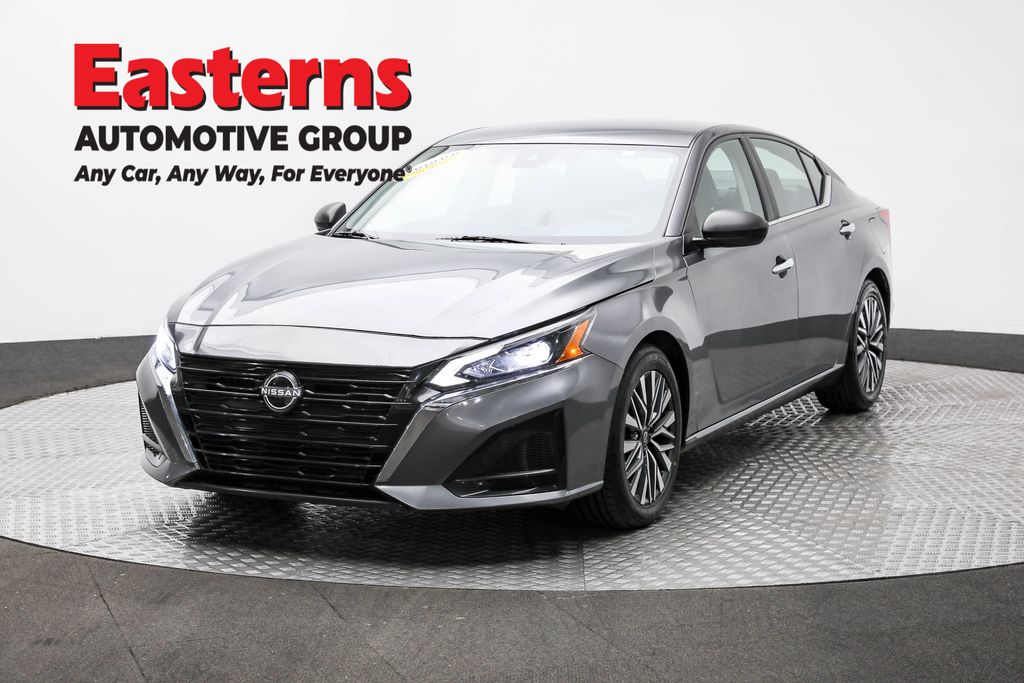 2024 Nissan Altima SV
