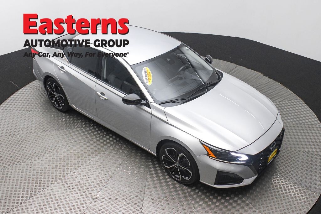 Used 2024 Nissan Altima 2.5 SR Sedan