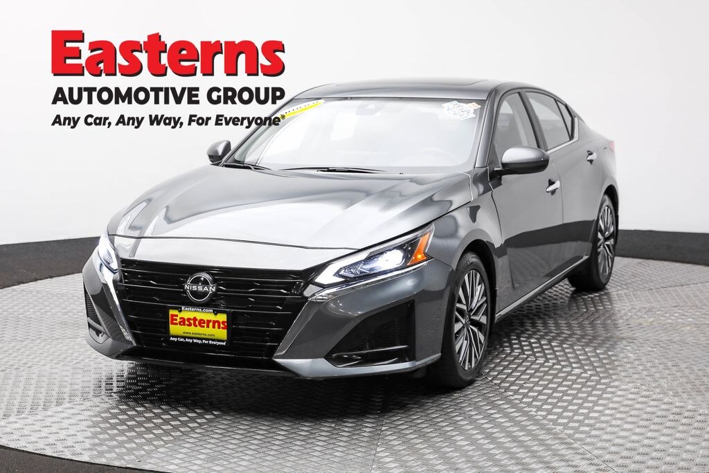 Used 2024 Nissan Altima 2.5 SV Sedan