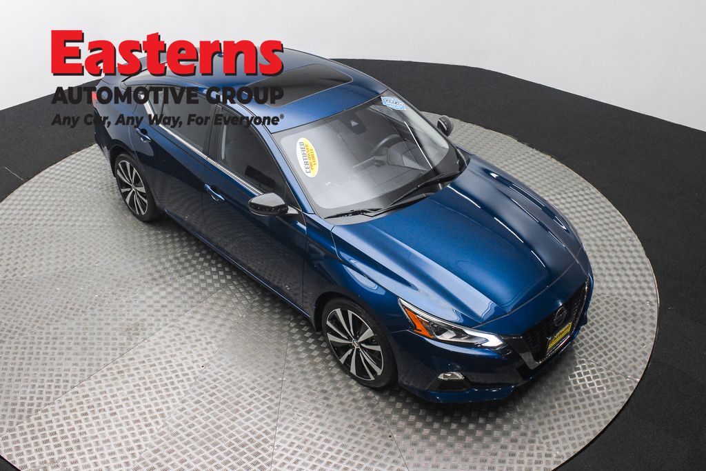 2021 Nissan Altima 2.5 SR photo 3