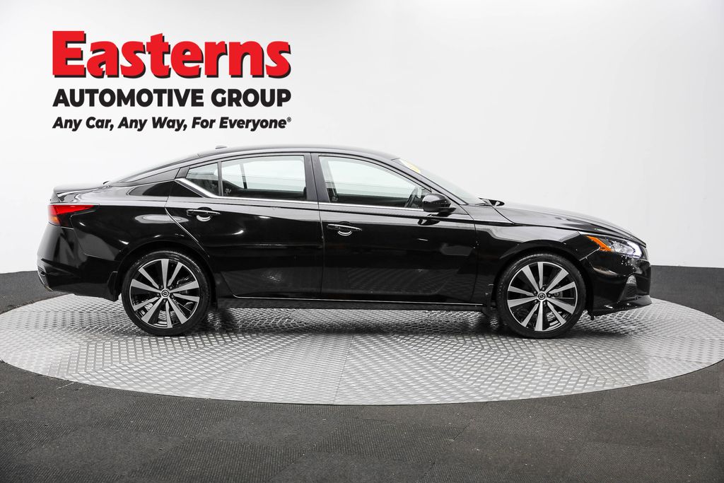 2022 Nissan Altima 2.5 SR photo 4