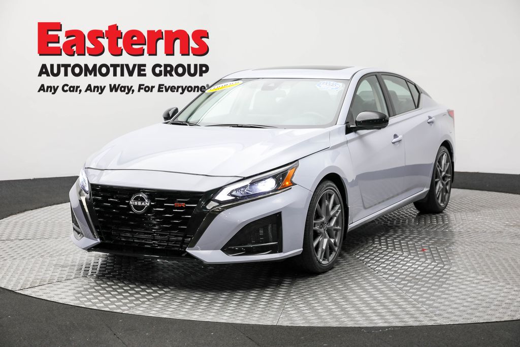 2023 Nissan Altima SR