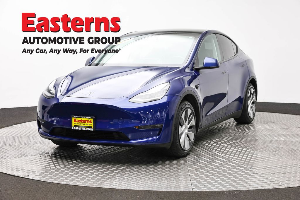 2022 Tesla Model Y Long Range Dual Motor All-Wheel Drive's photo