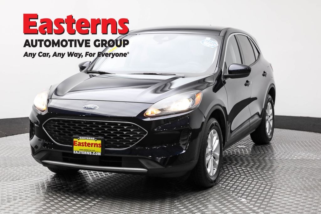 Used 2021 Ford Escape Hybrid SE SUV