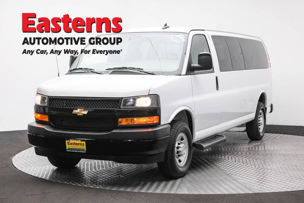 2023 Chevrolet Express 3500 LS Extended's photo