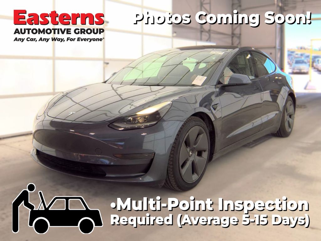 2021 Tesla Model 3 Standard Range Plus's photo