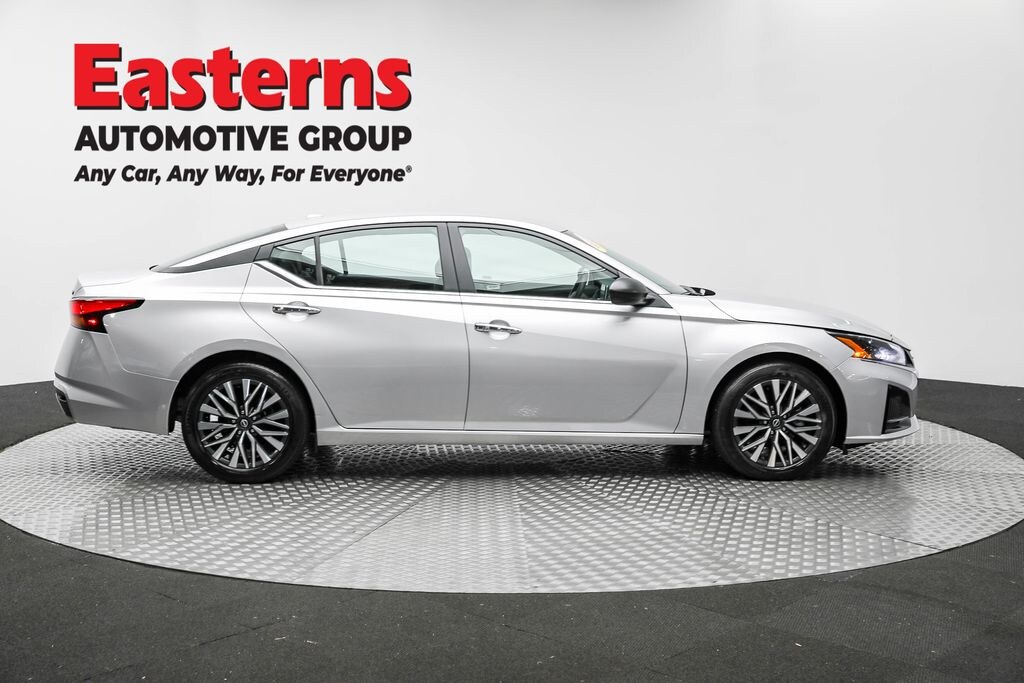 Used 2024 Nissan Altima 2.5 SV Sedan