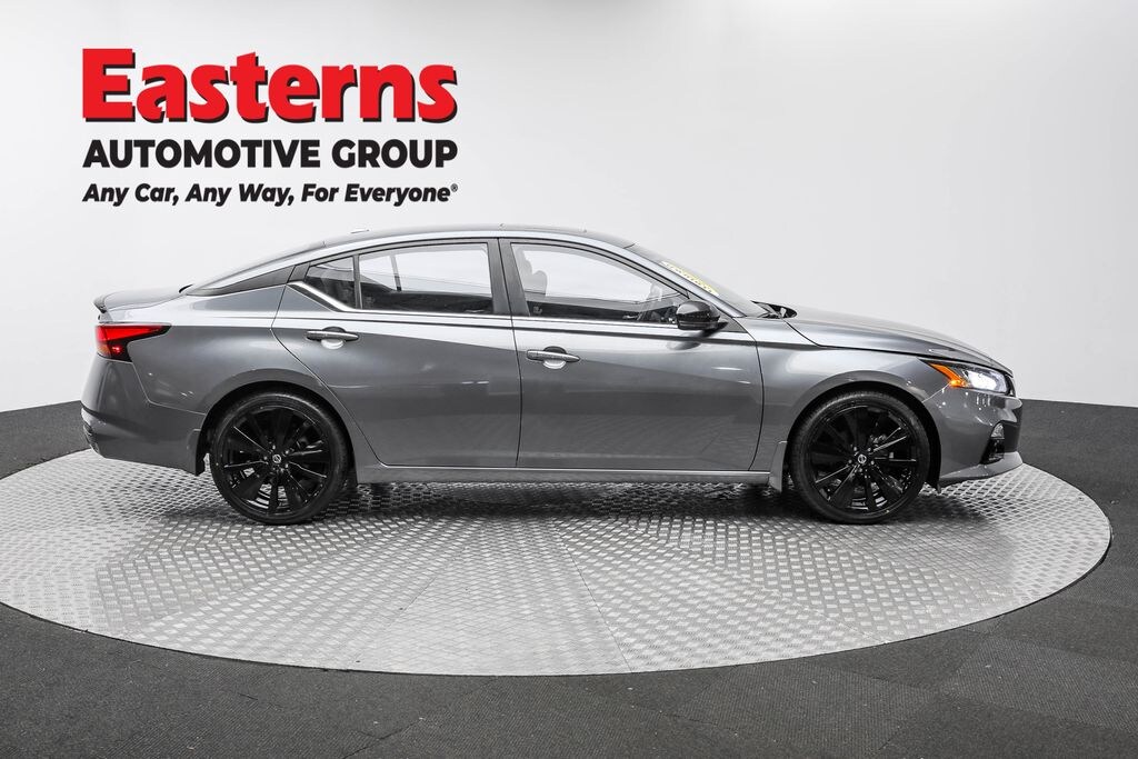 Used 2022 Nissan Altima 2.5 SR Sedan