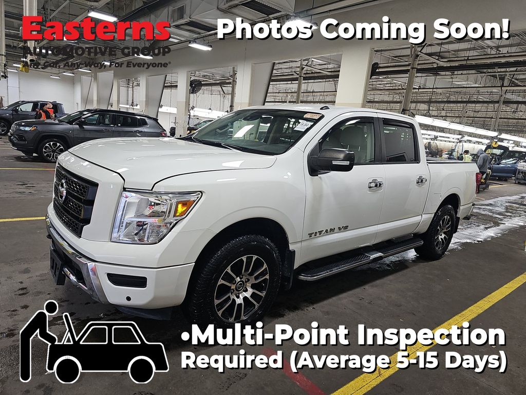 2020 Nissan Titan SV's photo