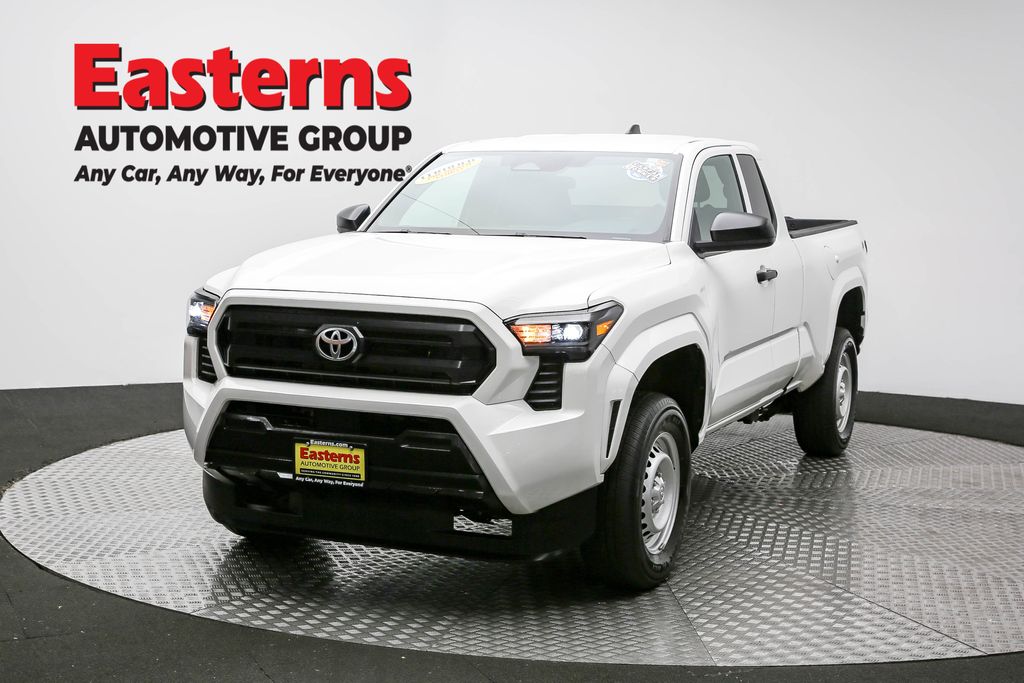 2024 Toyota Tacoma SR's photo
