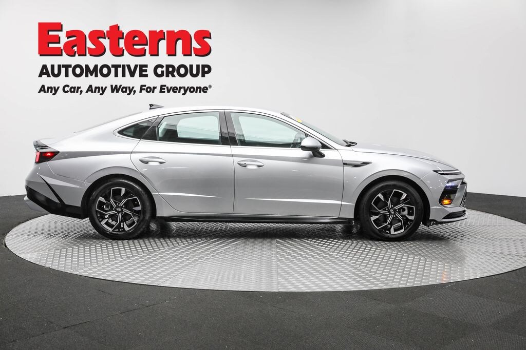 Used 2024 Hyundai Sonata SEL Sedan