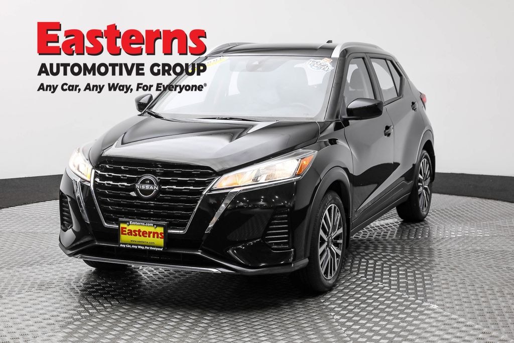 Used 2023 Nissan Kicks SV SUV