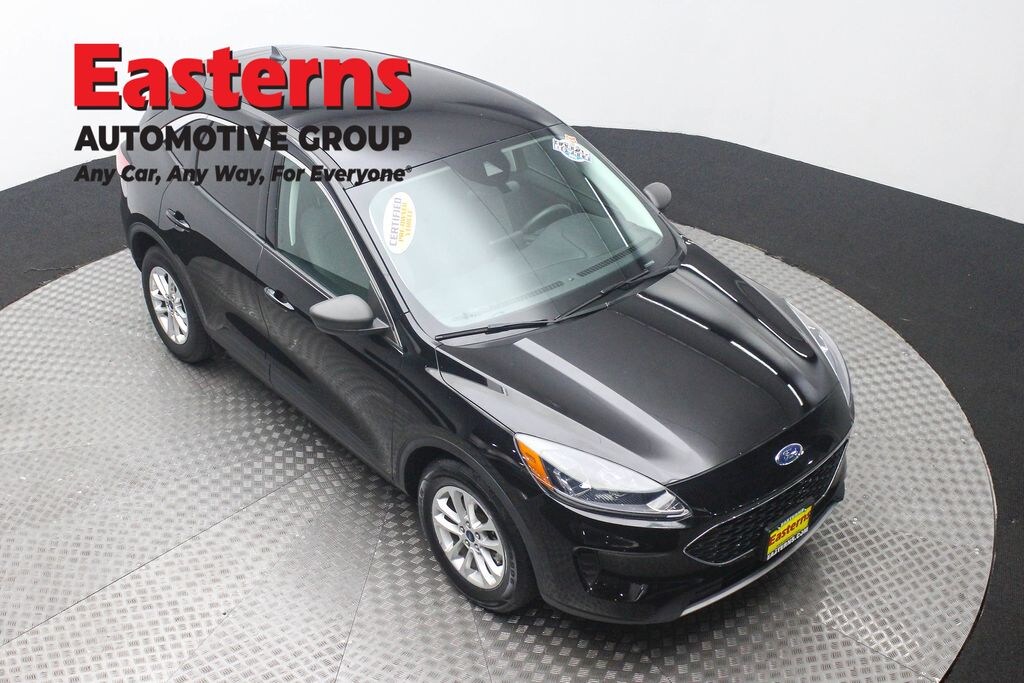Used 2022 Ford Escape Hybrid SE SUV