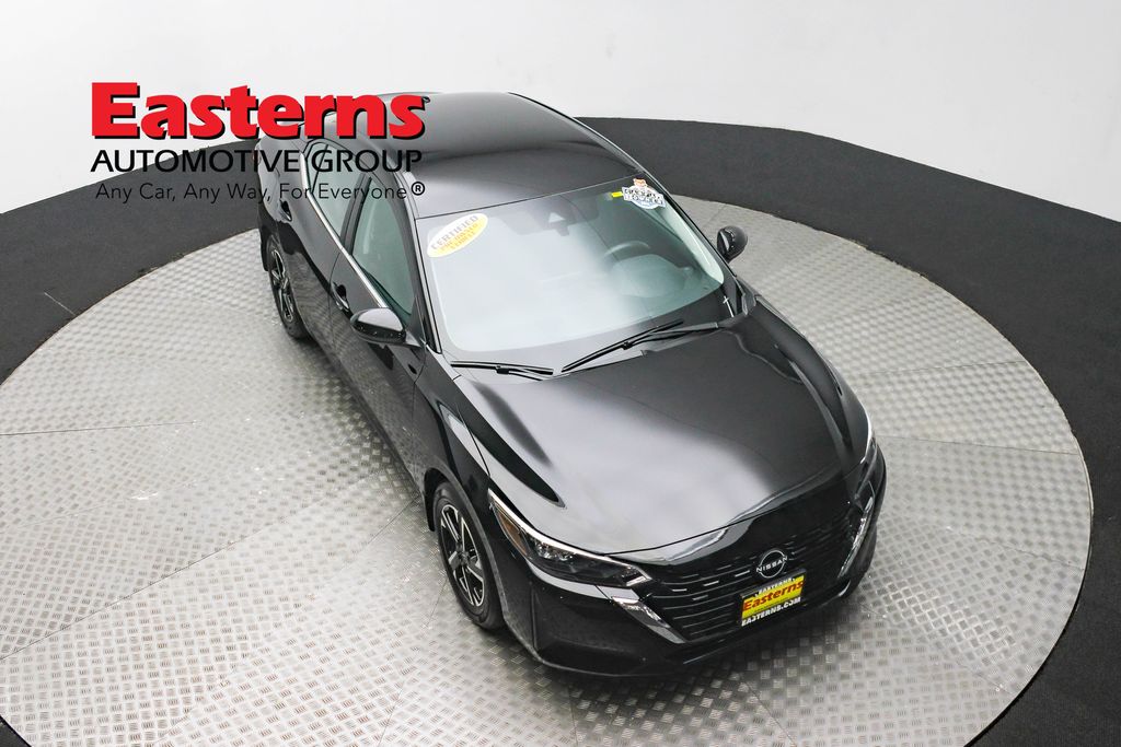 2025 Nissan Sentra SV photo 3