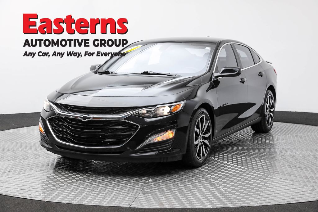 2022 Chevrolet Malibu RS's photo