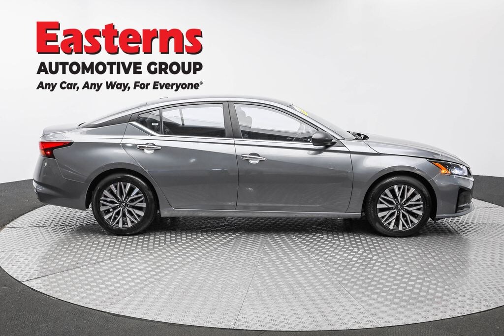 Used 2024 Nissan Altima 2.5 SV Sedan