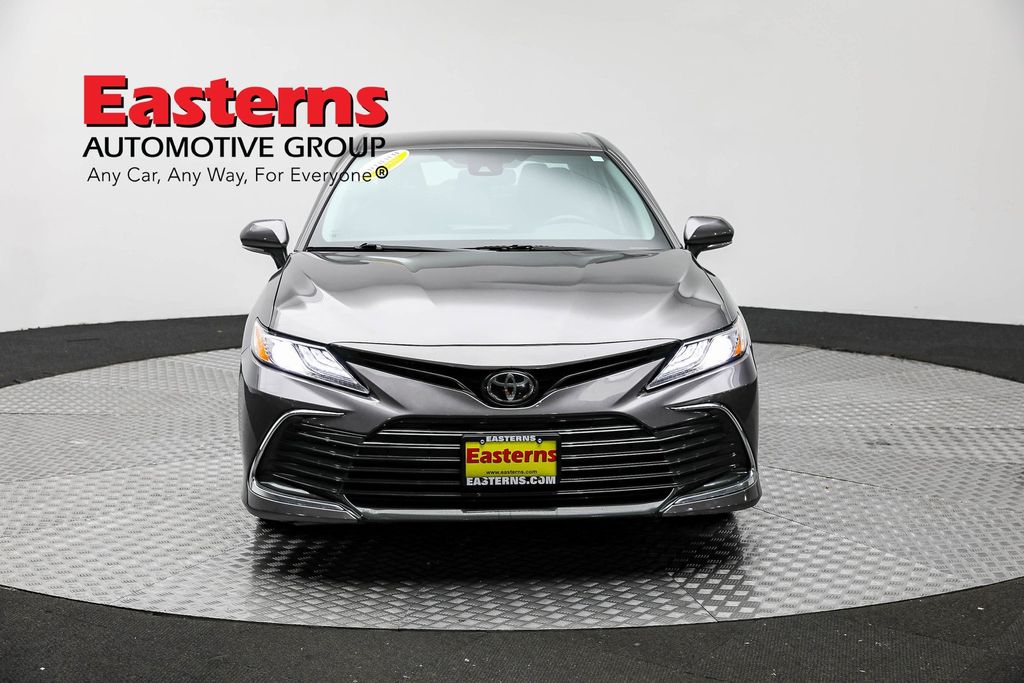 2023 Toyota Camry XLE photo 2