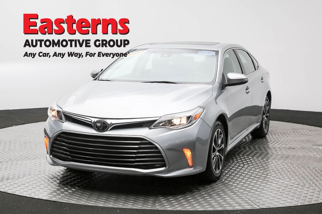 2018 Toyota Avalon XLE Premium's photo