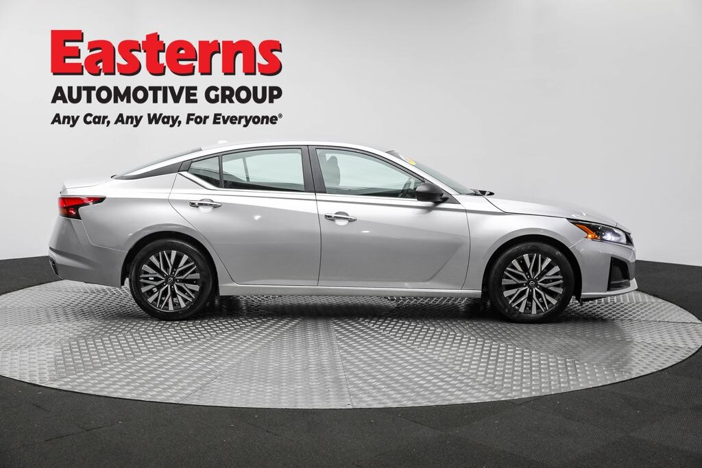 Used 2024 Nissan Altima 2.5 SV Sedan