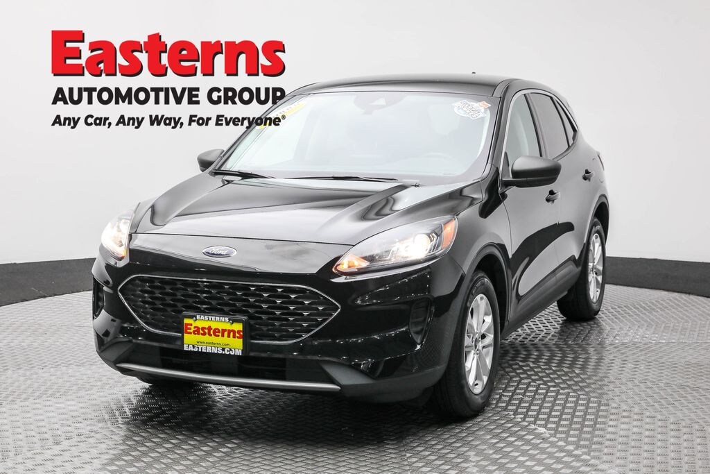 Used 2022 Ford Escape Hybrid SE SUV