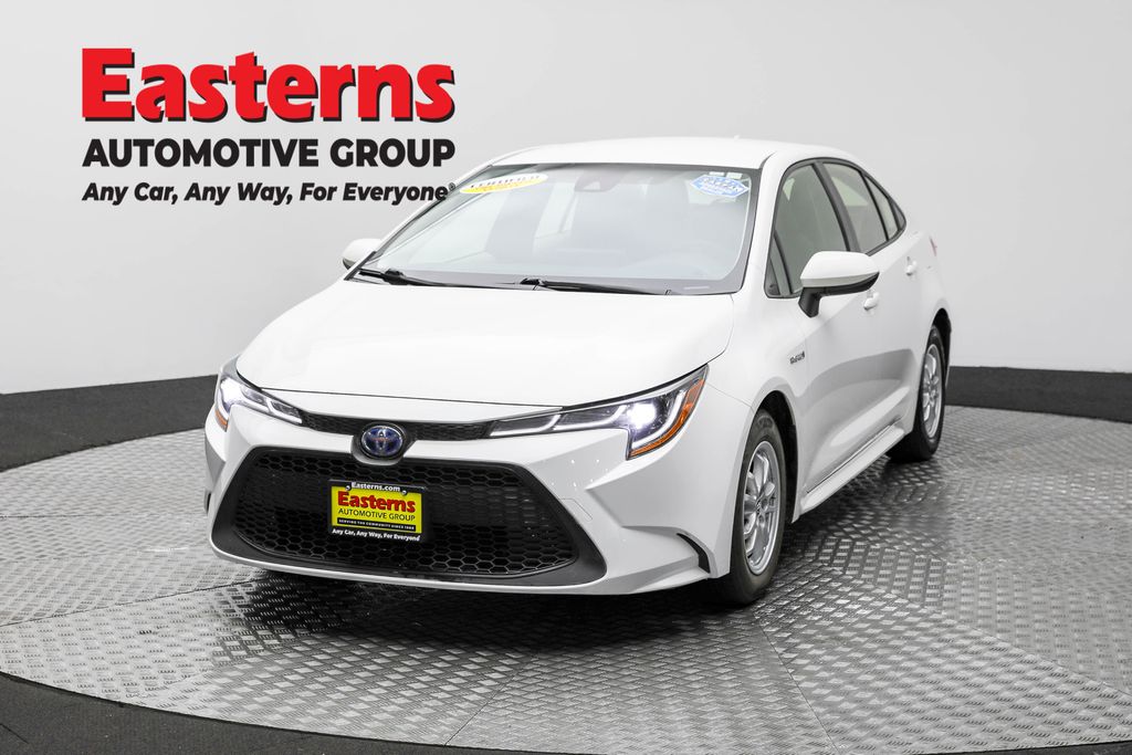 2021 Toyota Corolla LE's photo