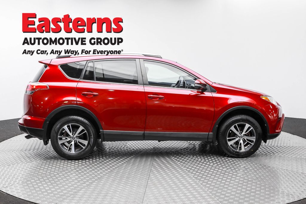 2018 Toyota RAV4 XLE photo 3
