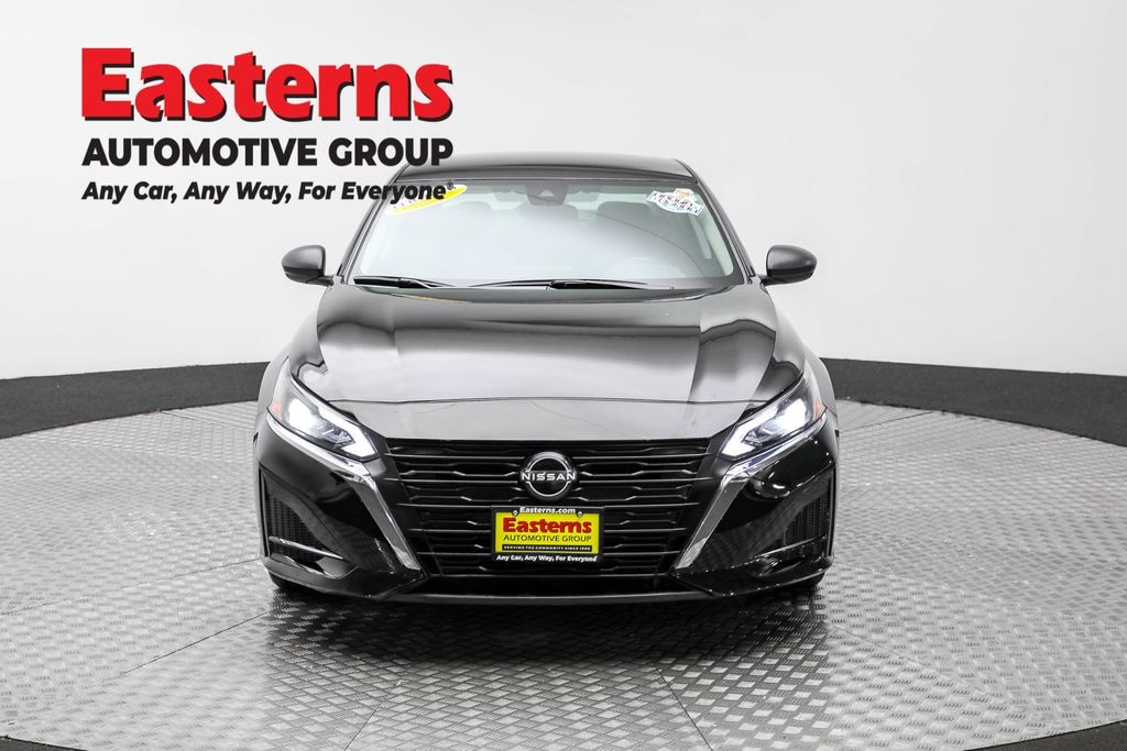 Used 2024 Nissan Altima 2.5 SV Sedan