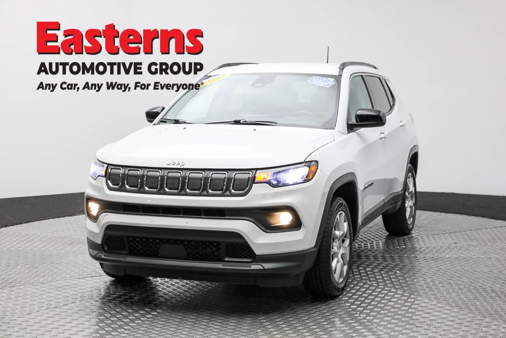 2022 Jeep Compass Latitude Lux