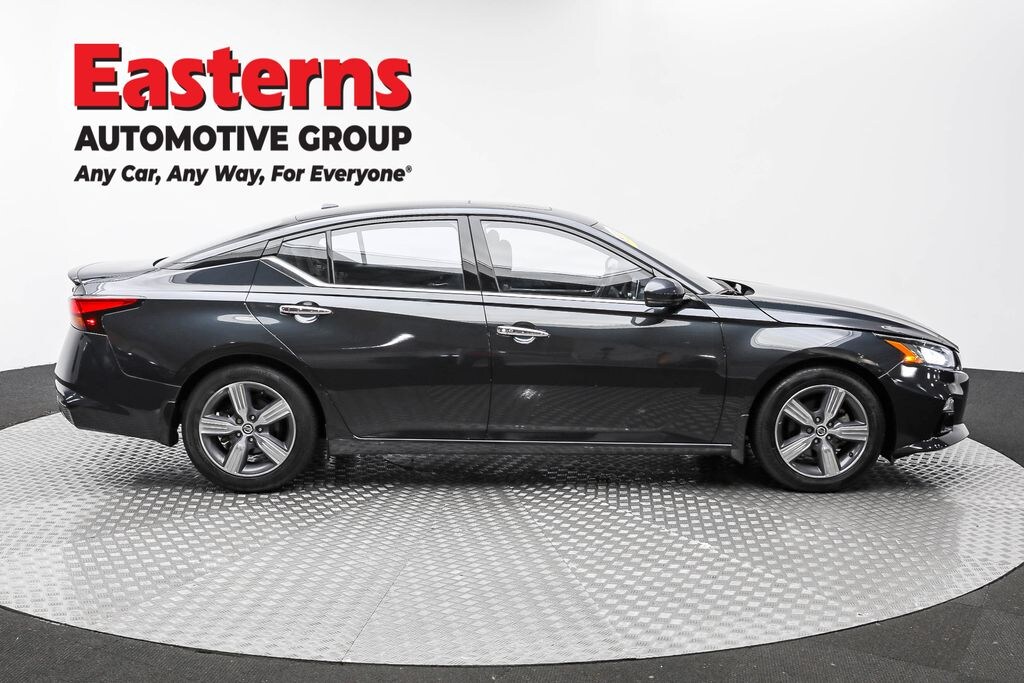 Used 2022 Nissan Altima 2.5 SL Sedan