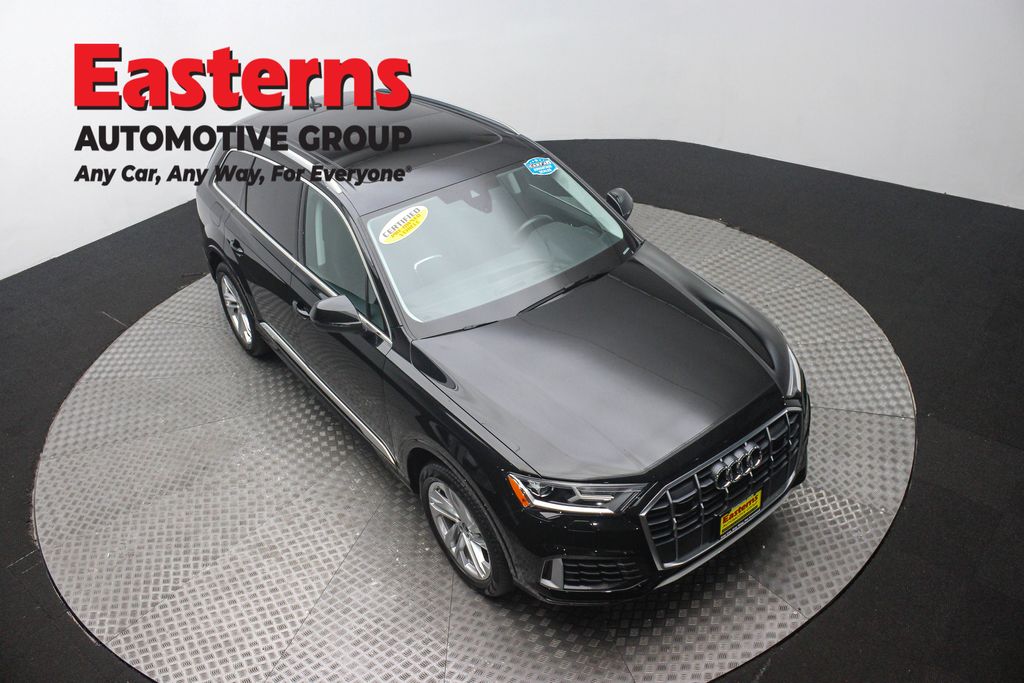 2022 Audi Q7 55 Premium Plus photo 3